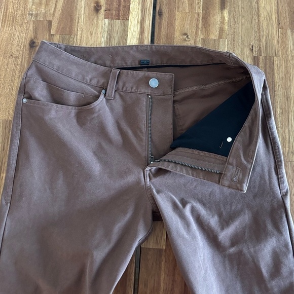 Lululemon ABC Pants Mens Size 30 Slim Fit Utilitech Abrasion Brown - Picture 7 of 16